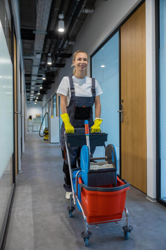 rs-dienstleistungsservice-bei-der-arbeit (2) (1)